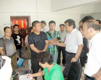 濮陽市市委常委、市委宣傳部長徐蘭峰等一行蒞臨我司視察2